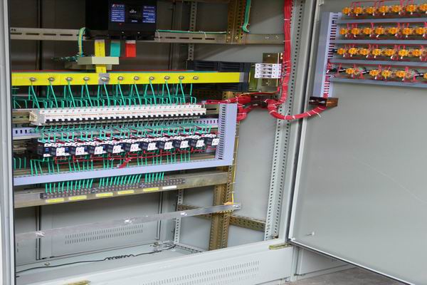 荔湾PLC变频控制柜 保质保量PLC变频控制
